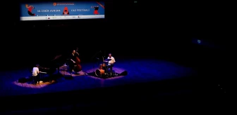 Uri Gincel Trio İzmir Avrupa Caz Festivali'nde Sahne Aldı