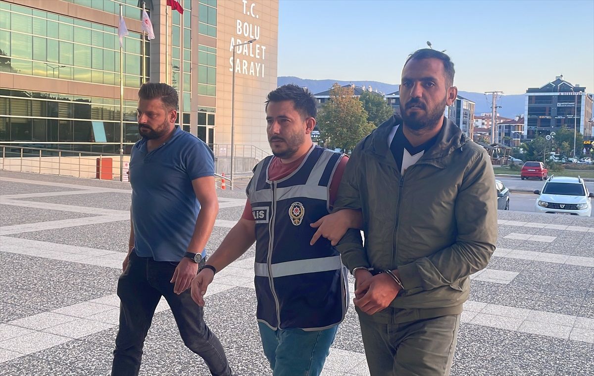 Bolu'da çalınan motosikletin şüphelileri Düzce'de yakalandı