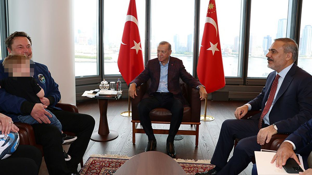Cumhurbaşkanı Erdoğan'dan 'Elon Musk' açıklaması: Tesla'nın Türkiye'de yatırım gerçekleştirmesi konusunu görüştük, bir çalışma yapılacak
