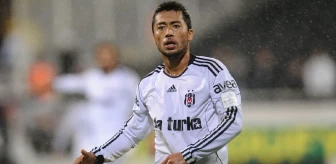 Beşiktaş'ın rekor transferi Tabata, 42 yaşında yeni takımına imza attı