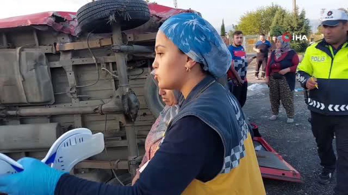 Fındık işçilerini taşıyan minibüs takla attı: 15 yaralı