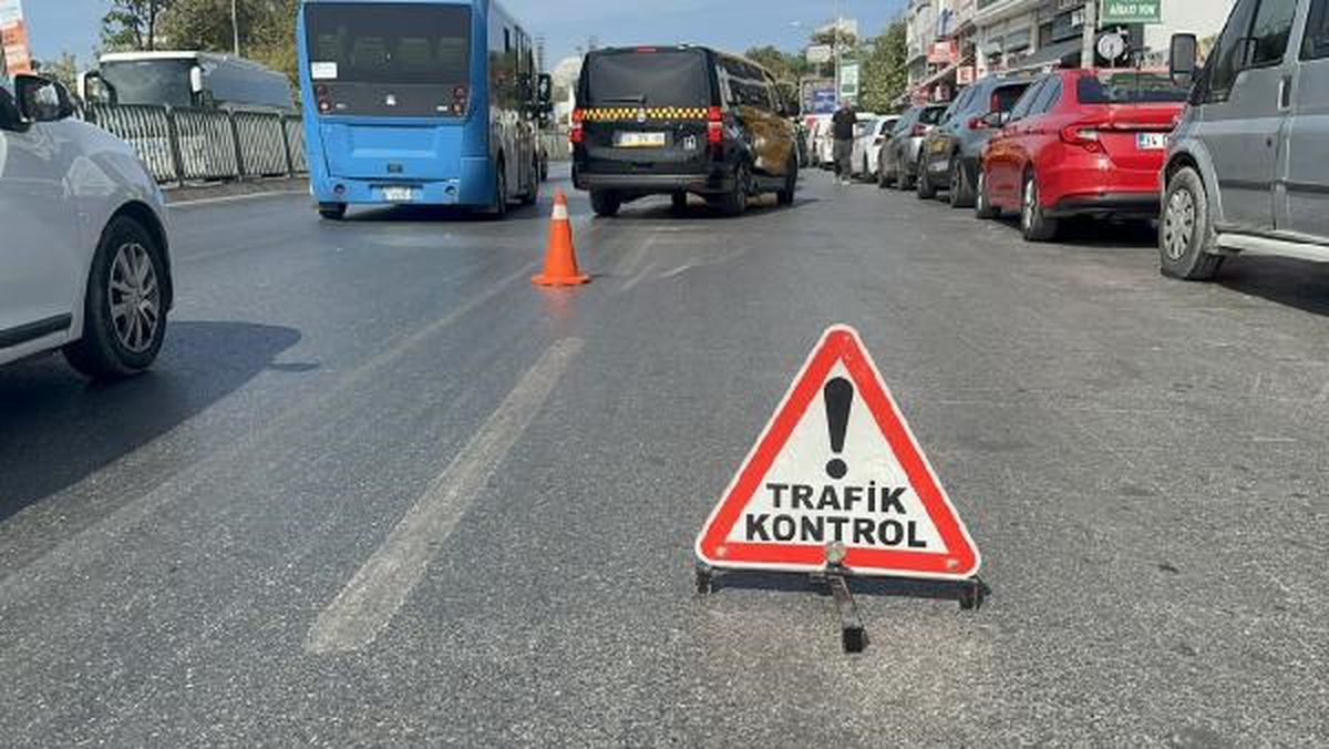 Kadıköy'de Trafik Denetimi: 7 Taksi Şoförüne Cezai İşlem Uygulandı