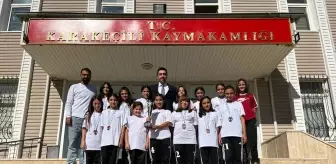 Karakeçili Kaymakamı Uludağ, şampiyon hokeycileri kabul etti