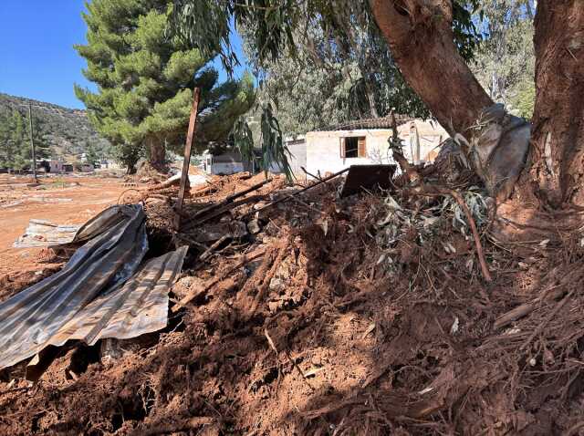 Libya'da sel felaketi: 43 bin kişi yerinden oldu