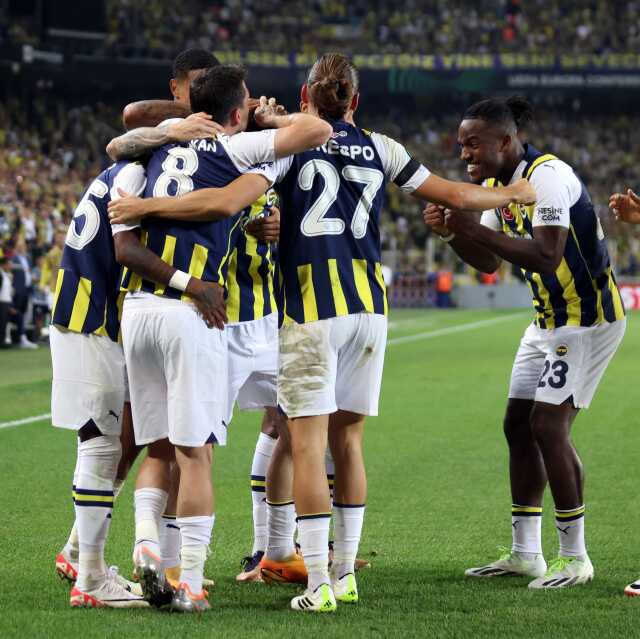 Son Dakika: Konferans Ligi'ne müthiş başlangıç! Fenerbahçe, sahasında Danimarka ekibi Nordsjaelland'i 3-1 mağlup etti Son Dakika: Konferans Ligi'ne müthiş başlangıç! Fenerbahçe, sahasında Danimarka ekibi Nordsjaelland'i 3-1 mağlup etti
