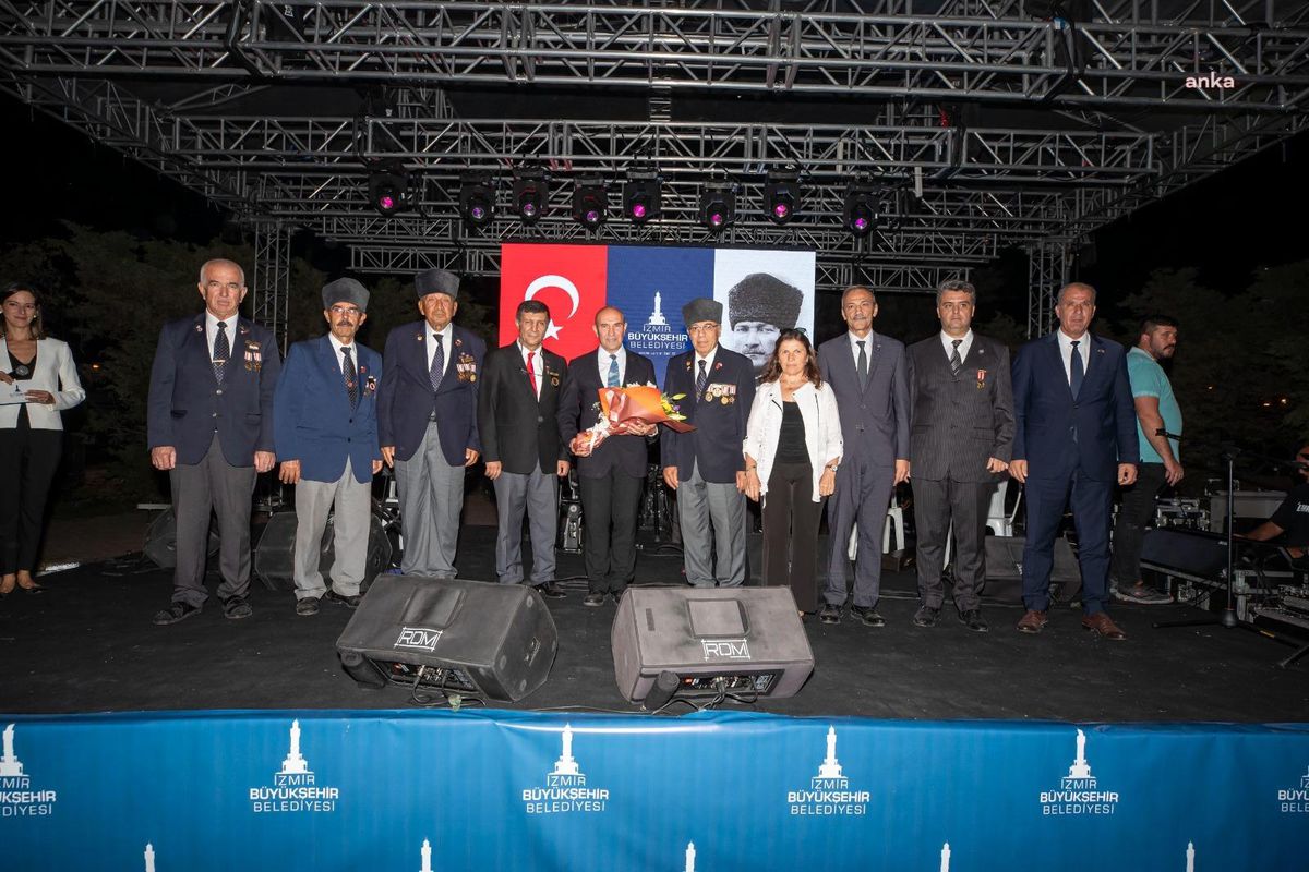 Tunç Soyer, Şehit Aileleri ve Gazilerle Buluştu: 'Bu Topraklarda Huzur İçinde Yaşıyorsak Size Borçluyuz'