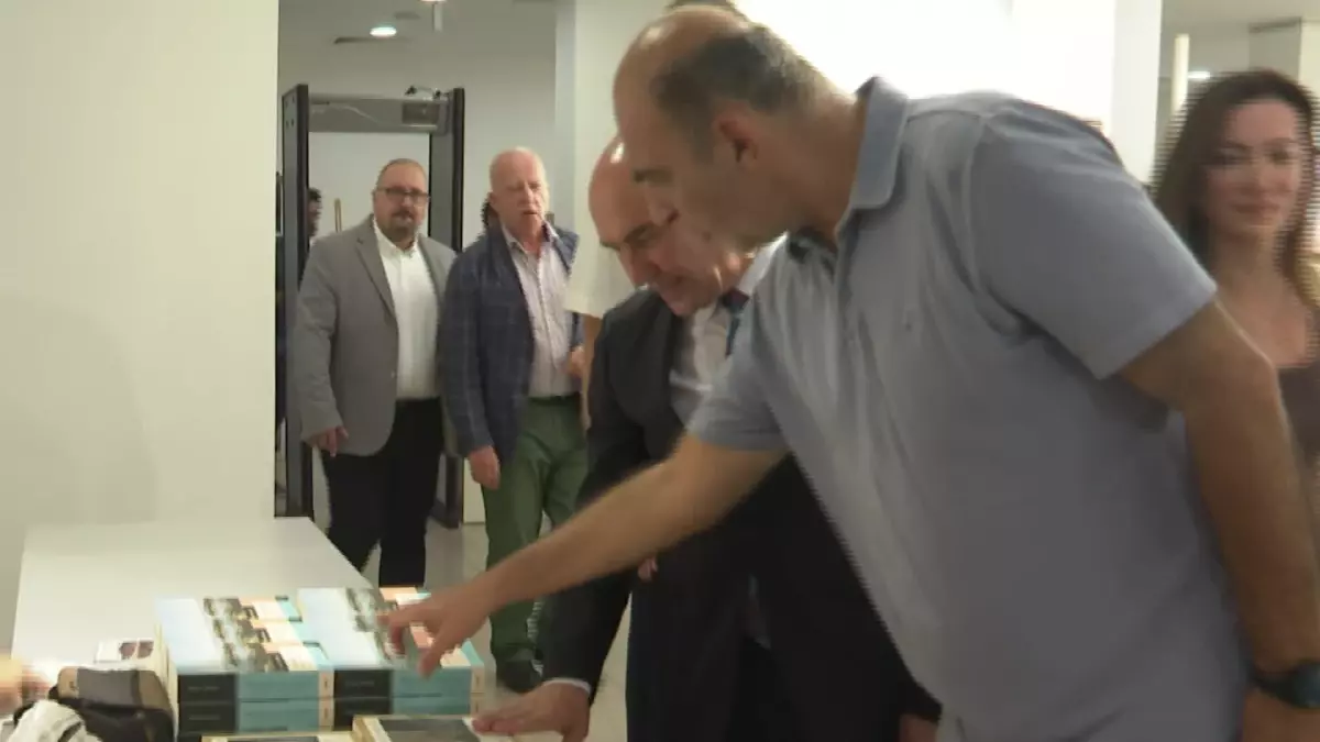 Ünlü İngiliz Tarihçi Mansel: 'Kitabım İçin Geldiğim Bu Kente Aşık Oldum'
