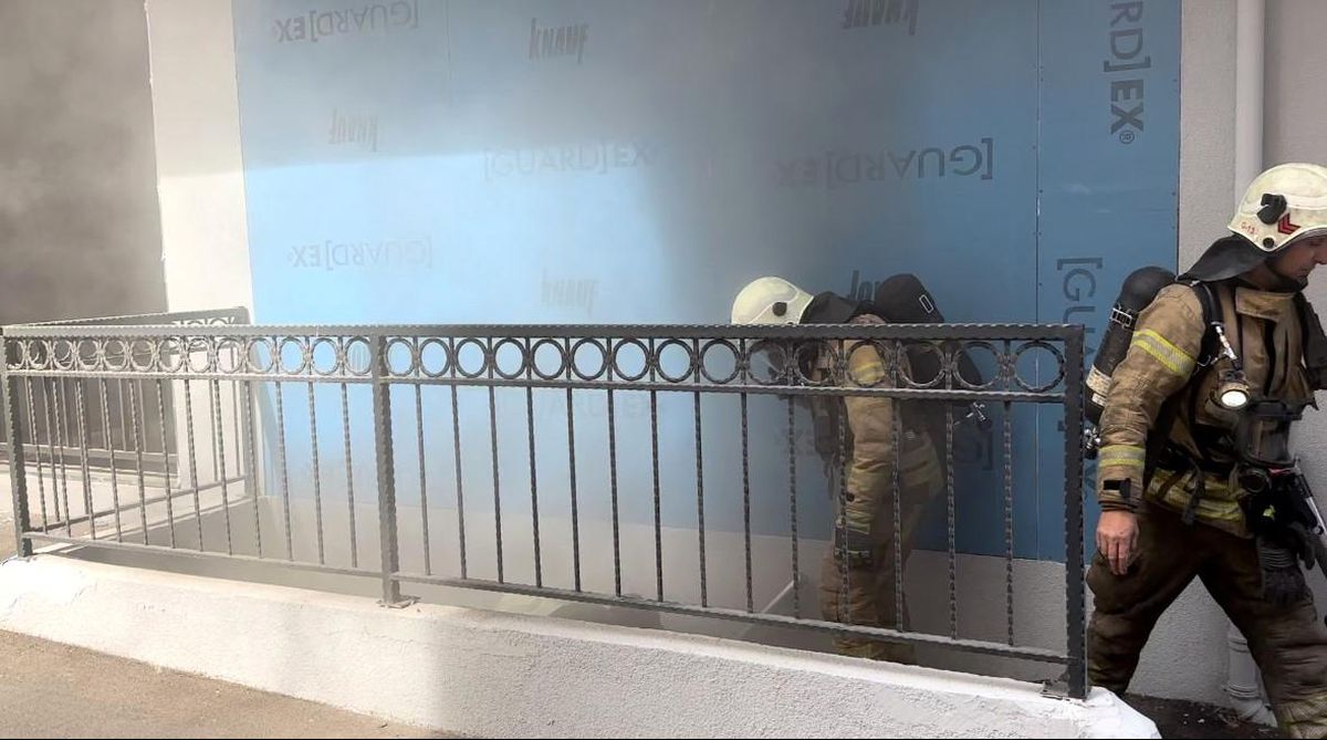 Üsküdar'da Depoda Yangın Çıktı