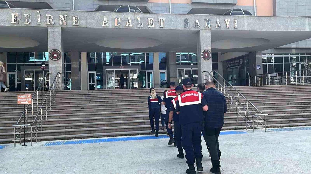 Edirne'de FETÖ/PDY Üyeleri Yakalandı