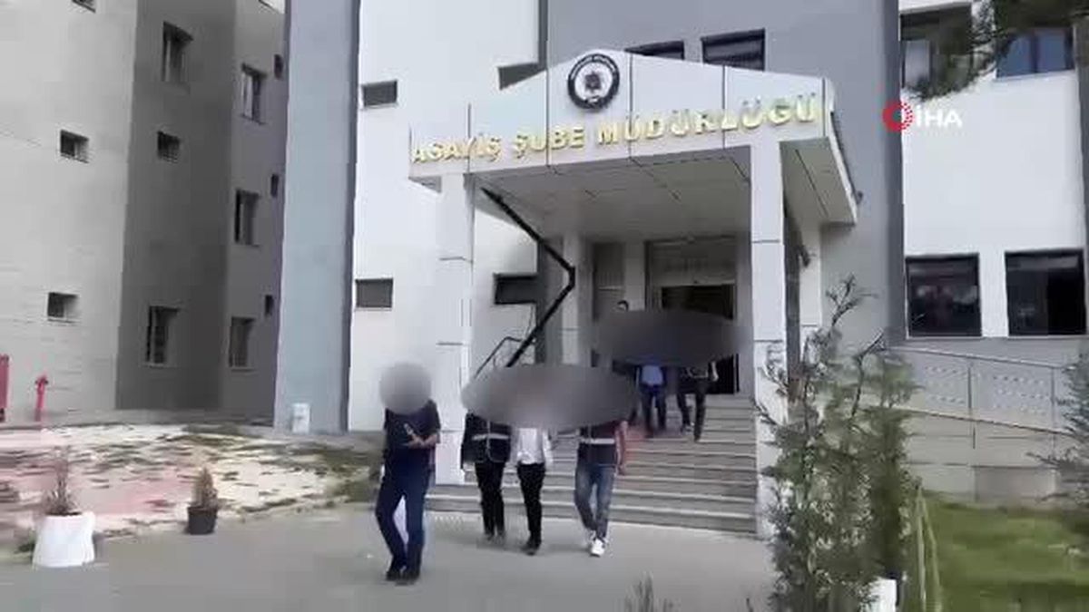 Van'da 61 Yıl 2 Ay Kesinleşmiş Hapis Cezası Bulunan 3 Şahıs Yakalandı