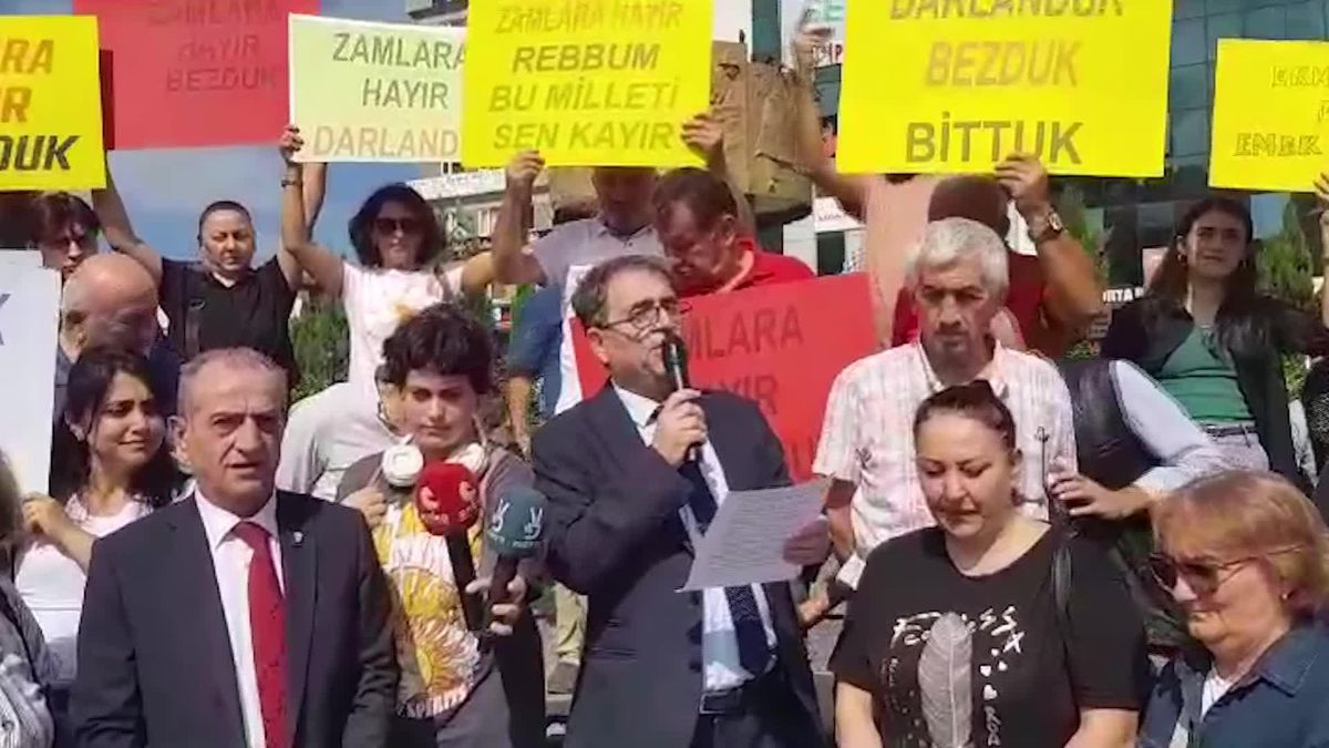 CHP Rize İl Örgütünden Zam Protestosu: 'Artık Geçinemeyecek Haldeyiz'