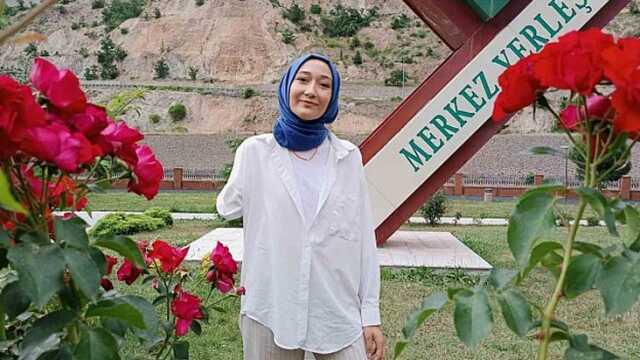 Haberler.com yayınında Rabia Birsen Göğercin'den arkadaşı Emine'ye sürpriz! İkisi de gözyaşlarına hakim olamadı Haberler.com yayınında Rabia Birsen Göğercin'den arkadaşı Emine'ye sürpriz! İkisi de gözyaşlarına hakim olamadı