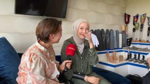 Haberler.com yayınında Rabia'dan arkadaşı Emine'ye sürpriz! İkisi de gözyaşlarına hakim olamadı Haberler.com yayınında Rabia'dan arkadaşı Emine'ye sürpriz! İkisi de gözyaşlarına hakim olamadı