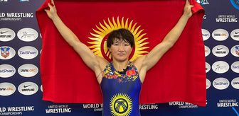 Kırgız güreşçi Aysuluu Tınıbekova üst üste üçüncü kez dünya şampiyonu oldu