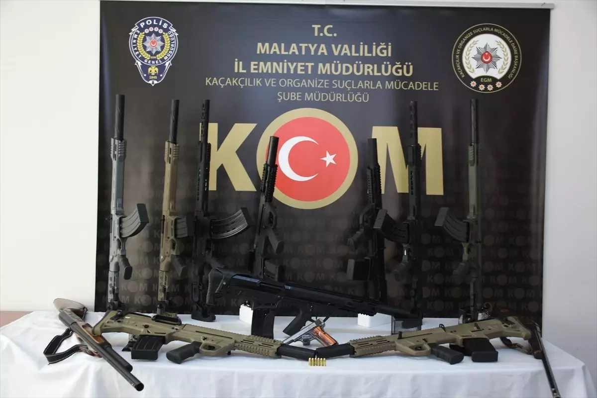 Malatya'da Ruhsatsız Silah Operasyonu: 10 Pompalı Tüfek ve 13 Otomatik Tüfek Ele Geçirildi