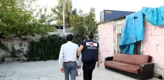 Mersin'de 'dublör' kullanarak vatandaşları dolandıranlara operasyon