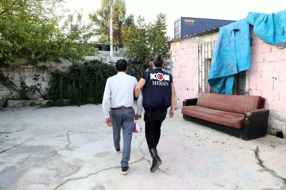 Mersin'de 'dublör' kullanarak vatandaşları dolandıranlara operasyon
