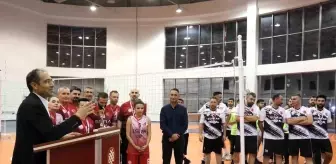 Kayseri Şehir Hastanesi Voleybol Takımı Voleybol Turnuvası'nın Şampiyonu Oldu