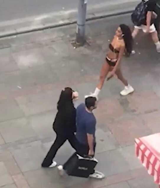 Sokakta mayoyla gezdiği için gözaltına alınan manken Melisa Aydınalp, ahlakla ilgili kitap okumak şartıyla serbest bırakıldı