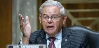Türk düşmanı ABD'li senatör Bob Menendez ve eşi yolsuzlukla suçlandı
