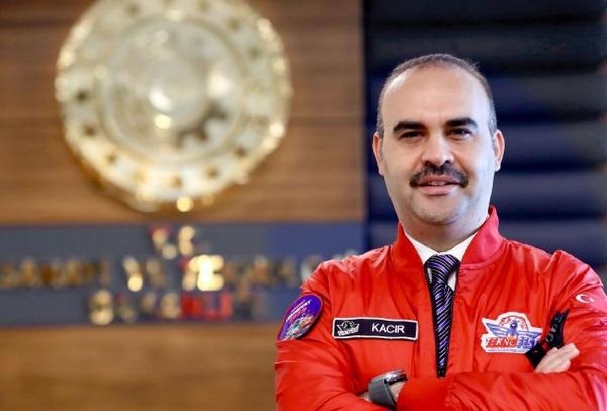 Bakan Kacır: Uzay Meraklilarini Bekliyoruz