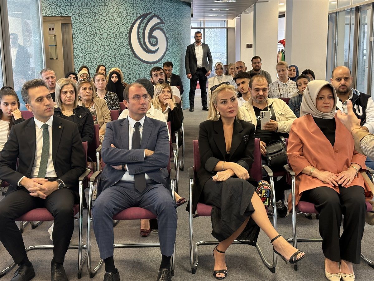 Berlin'de depremzedelere destek semineri düzenlendi