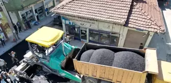 Çankırı Belediyesi Büyük Cami önünde meydan ve kapalı otopark çalışmalarını tamamladı