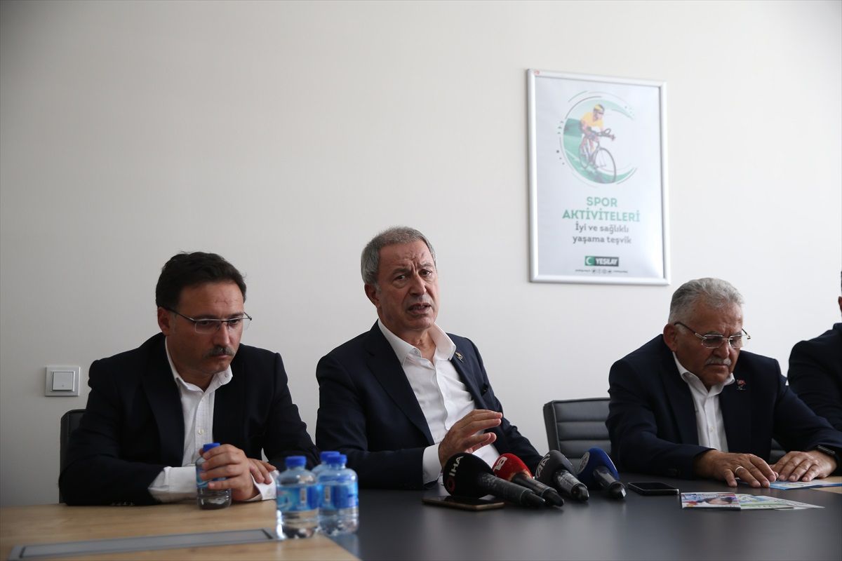 Hulusi Akar: Uyuşturucu milli bir felakettir