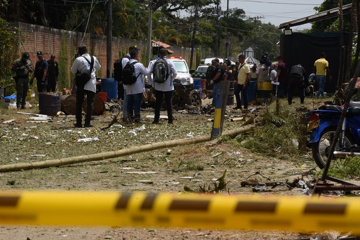 FARC, Kolombiya'da Polis ve Askeri Üslere Yapılan Saldırıları Üstlendi