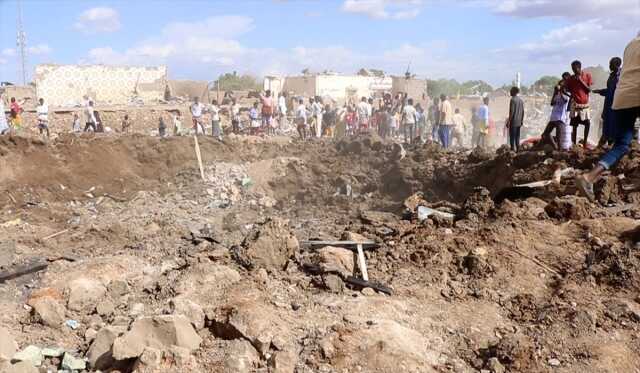 Somali'de bombalı saldırı: 13 ölü, 40 yaralı