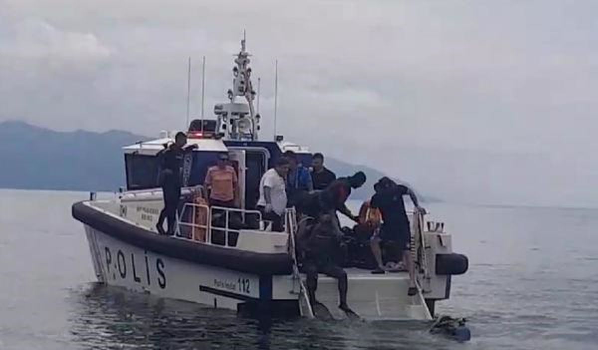 Kemalpaşa'da Deniz Dibindeki Balıkçı Ağları Tehlike Oluşturuyor