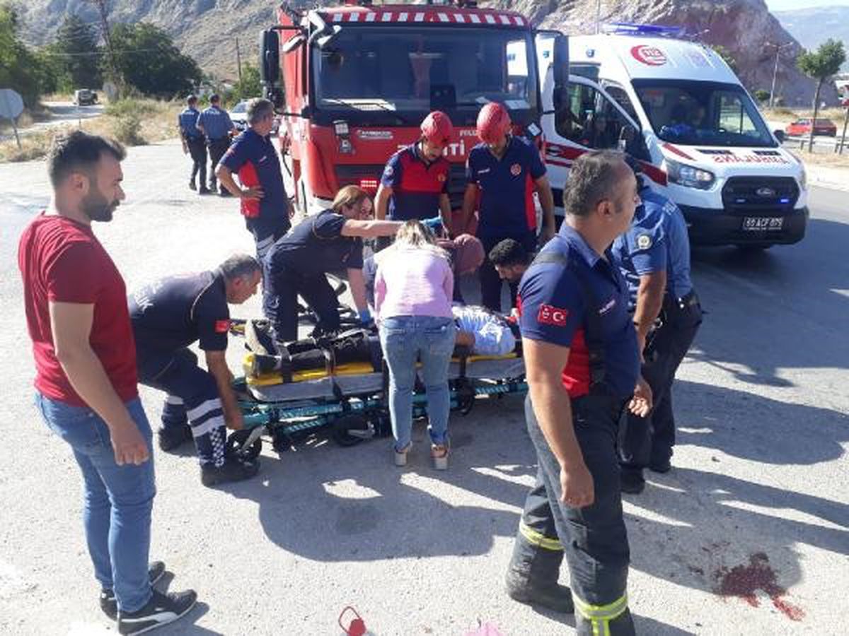 Tokat'ta Otomobil Kazası: 9 Yaşındaki Çocuk Hayatını Kaybetti