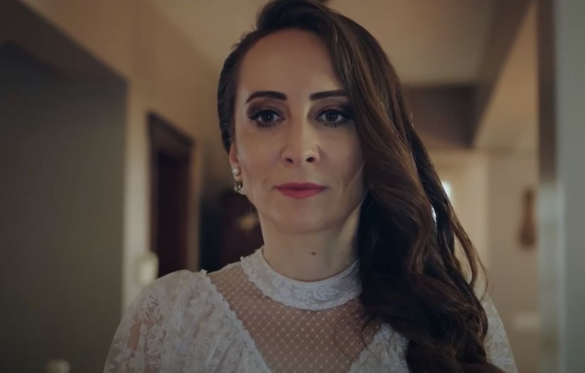 Yeşil Vadinin Kızı Mahinur öldü mü? Sezin Bozacı diziden ayrıldı mı? Yeşil Vadinin Kızı Mahinur neden öldü, sebebi ne?