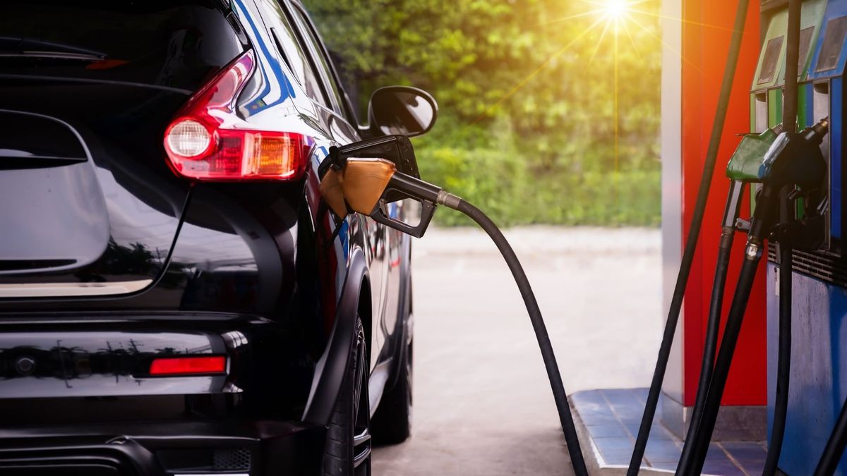 Benzine indirim gelecek mi? Benzine ne kadar zam gelecek?