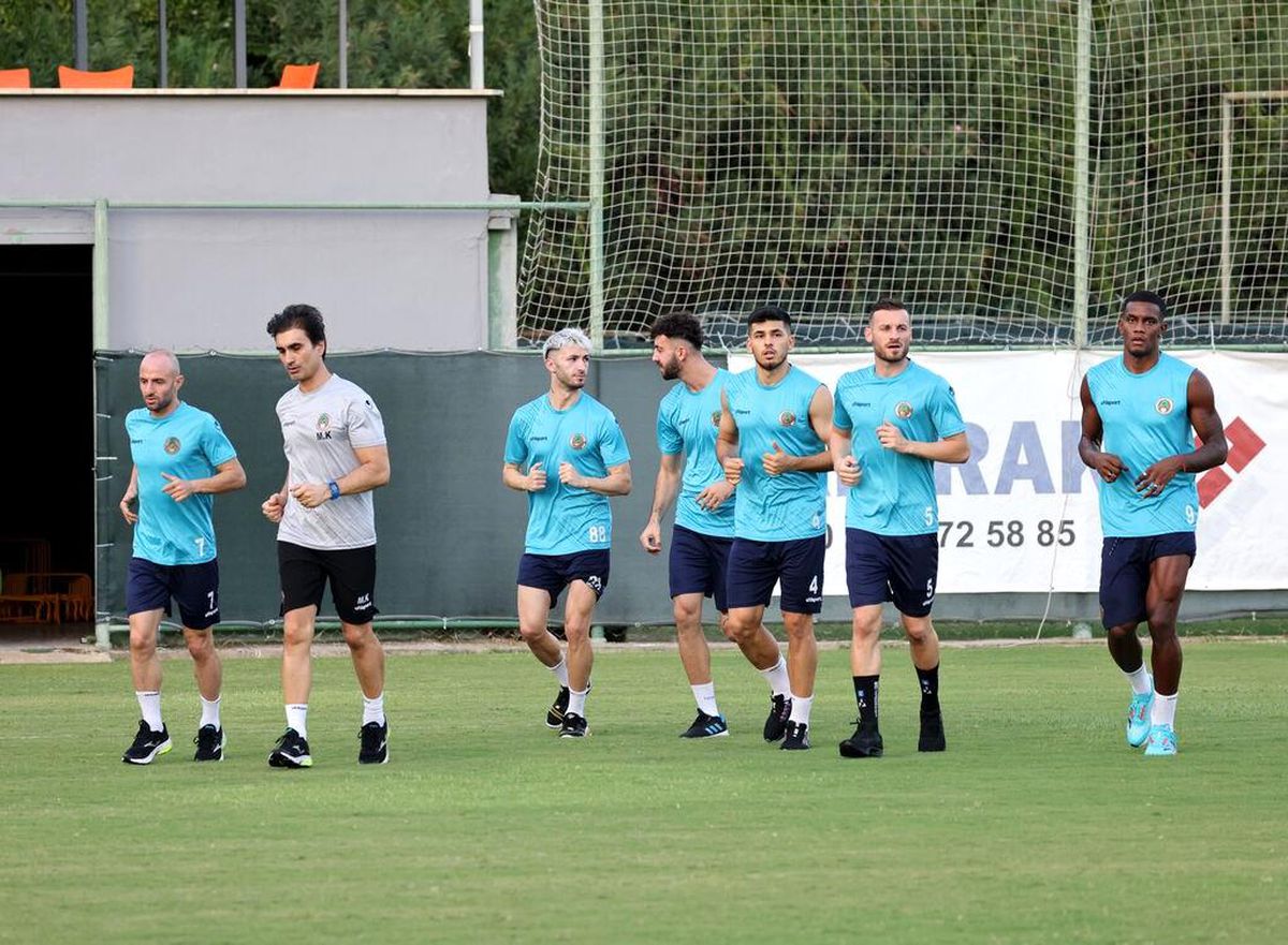 Corendon Alanyaspor, Adana Demirspor maçının hazırlıklarına başladı
