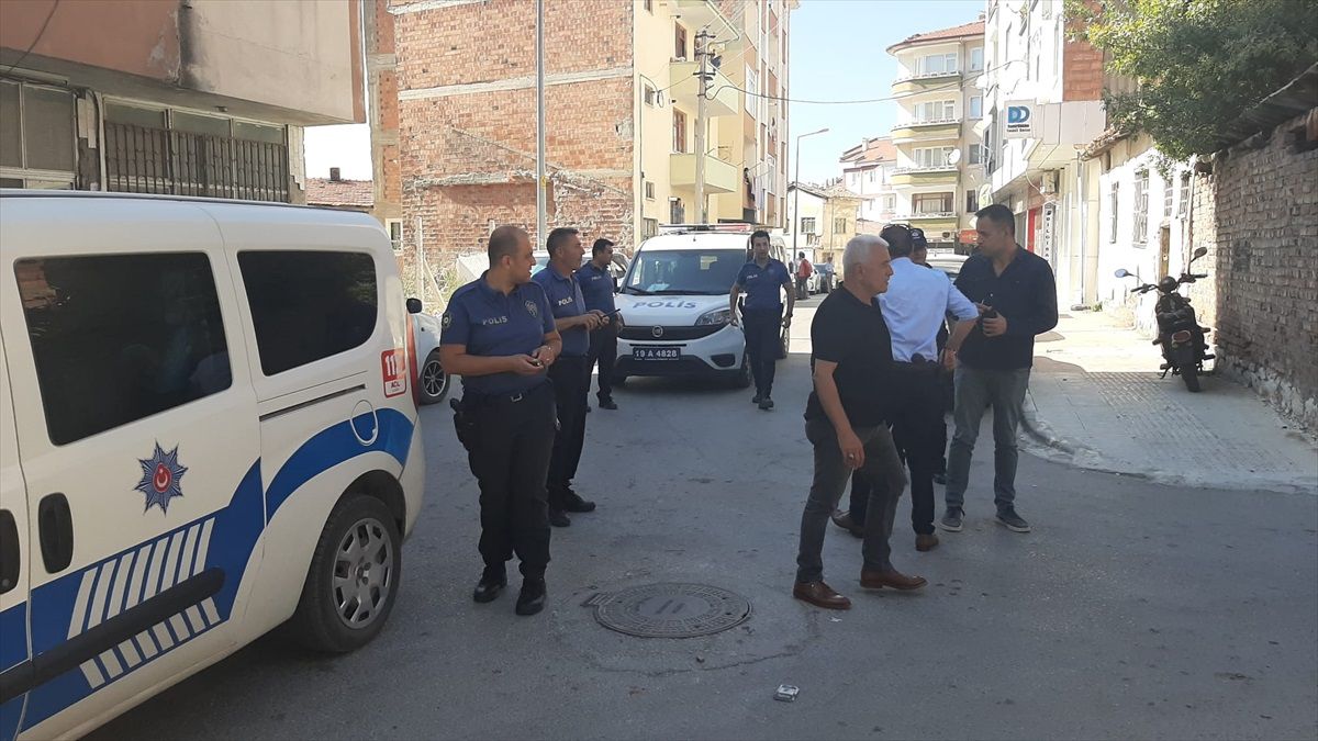 Çorum'da bıçaklı kavgaya karışan yabancı uyruklu 2 kişi yakalandı