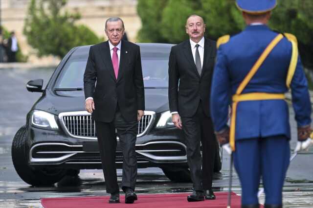 Cumhurbaşkanı Recep Tayyip Erdoğan ve İlham Aliyev görüştü Cumhurbaşkanı Recep Tayyip Erdoğan ve İlham Aliyev görüştü
