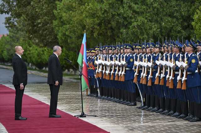Cumhurbaşkanı Recep Tayyip Erdoğan ve İlham Aliyev görüştü Cumhurbaşkanı Recep Tayyip Erdoğan ve İlham Aliyev görüştü