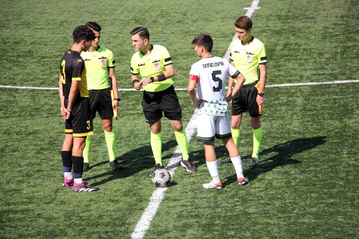 Denizlispor-İstanbulspor Maçı 2-2 Berabere Sonuçlandı