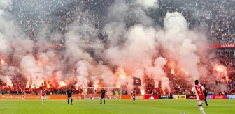 Maç yarıda kalmıştı! Ajax-Feyenoord karşılaşması, seyircisiz olarak tamamlanacak