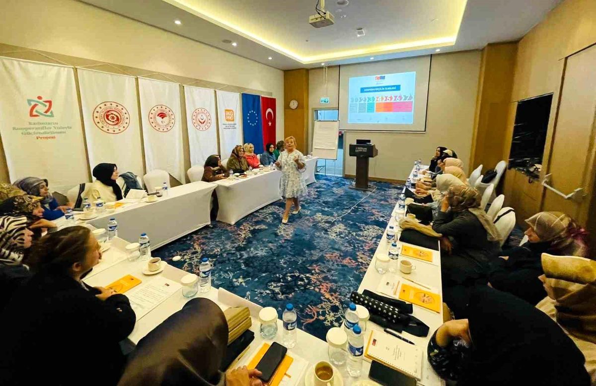 Erzurum'da Kadın Kooperatiflerine Eğitim Programı Başladı
