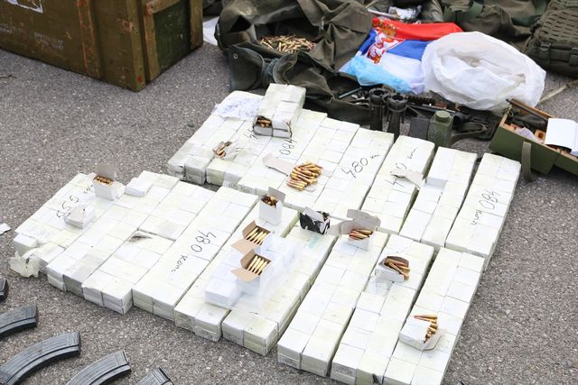 Adeta savaşa gelmişler! Kosova'ya saldırı düzenleyen Sırplardan çıkanlar bir orduya yeter Adeta savaşa gelmişler! Kosova'ya saldırı düzenleyen Sırplardan çıkanlar bir orduya yeter