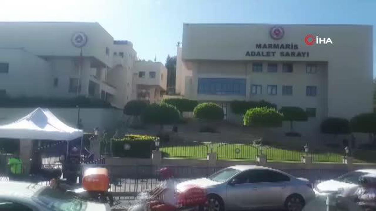 Lokantadaki tatlı kavgasında gözaltına alınan 14 kişiden 2'si tutuklandı