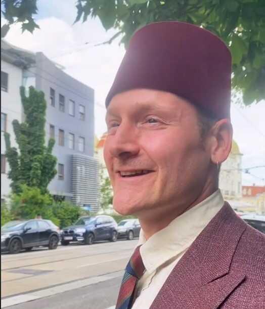 Pars Osmanoğlu kimdir, kaç yaşında, nereli? Pars Osmanoğlu Osmanlı torunu mu? Pars Osmanoğlu kimdir, kaç yaşında, nereli? Pars Osmanoğlu Osmanlı torunu mu?