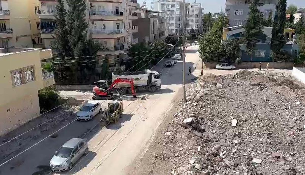 Adıyaman'da Alt Yapı Çalışmaları Sırasında Doğalgaz Borusu Patladı