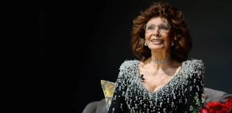 Ünlü İtalyan yıldızı Sophia Loren, evinde düşerek hastaneye kaldırıldı! Apar topar ameliyat oldu