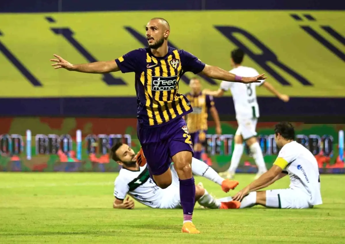 Eyüpspor'un genç futbolcusu Ahmed Kutucu golcü dönemini yaşıyor