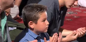 Ankaralılar Mevlid Kandili için camilere akın etti
