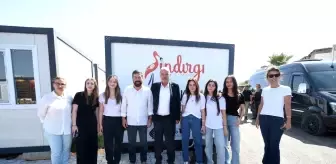 Sındırgı Belediye Başkanı Ekrem Yavaş, Hatay'da 100 konteynerden oluşan 'Sındırgı' mahallesini ziyaret etti