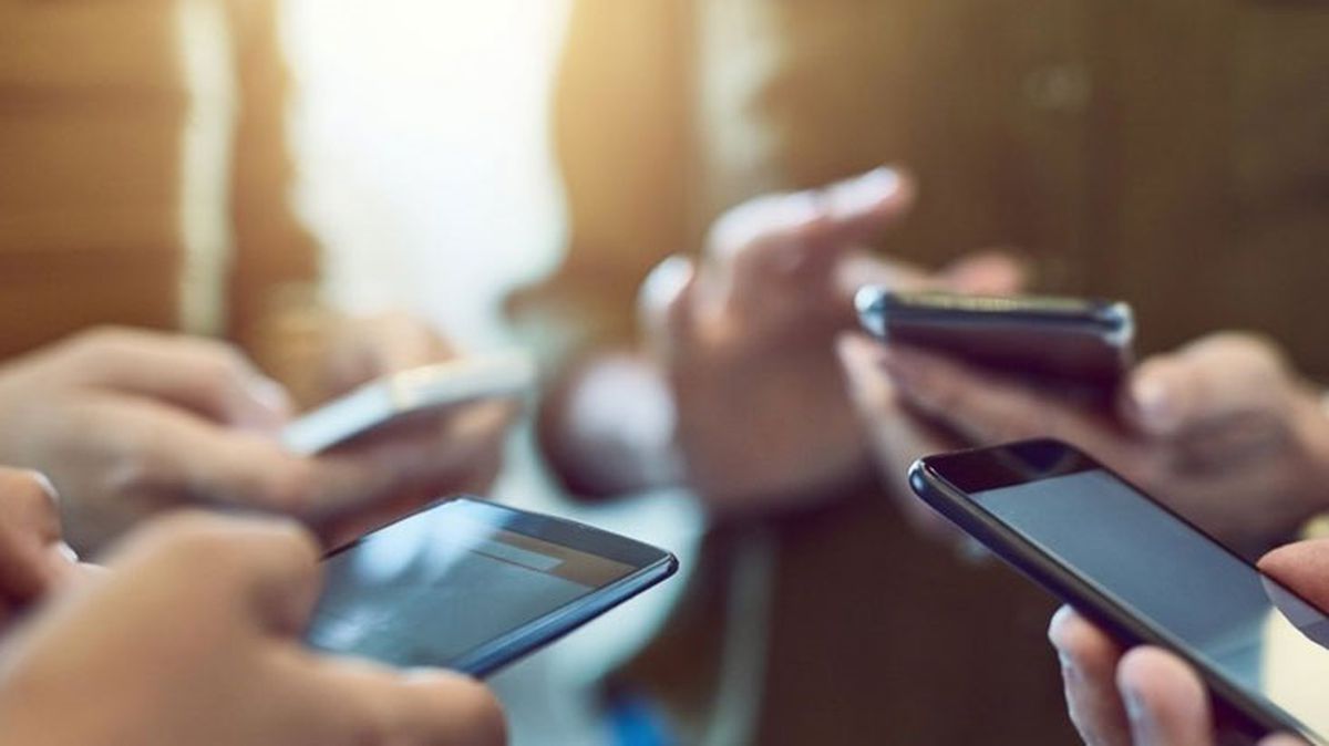 Gençlere bir hatla sınırlı olmak üzere aylık 10 GB internet desteği